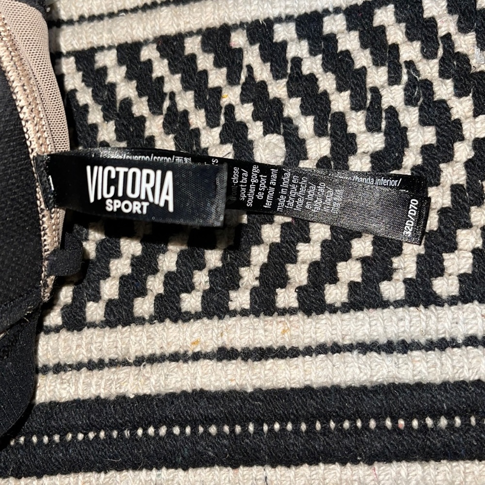 Victoria’s Secret sports bra - Picture 5 of 5